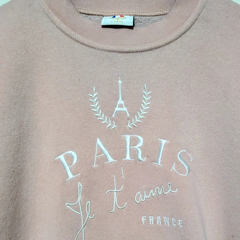 Paris Je T'aime' Pink Sweatshirt With White Embroidered Features - Picture 3 of 6